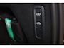 Volvo XC90 T8 Recharge AWD Ultra Bright - Luchtvering - Panorama/schuifdak - IntelliSafe Assist & Surround - 360º Camera - Bowers & Wilkins audio - Adaptieve LED koplampen - Verwarmde voorstoelen, stuur & achterbank - Parkeersensoren voor & achter - Elektr. bedienb. voorstoelen met geheugen - Head up display - Draadloze tel. lader - 21' LMV