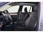 Volvo XC90 T8 Recharge AWD Ultra Bright - Luchtvering - Panorama/schuifdak - IntelliSafe Assist & Surround - 360º Camera - Bowers & Wilkins audio - Adaptieve LED koplampen - Verwarmde voorstoelen, stuur & achterbank - Parkeersensoren voor & achter - Elektr. bedienb. voorstoelen met geheugen - Head up display - Draadloze tel. lader - 21' LMV