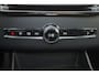 Volvo XC90 T8 Recharge AWD Ultra Bright - Luchtvering - Panorama/schuifdak - IntelliSafe Assist & Surround - 360º Camera - Bowers & Wilkins audio - Adaptieve LED koplampen - Verwarmde voorstoelen, stuur & achterbank - Parkeersensoren voor & achter - Elektr. bedienb. voorstoelen met geheugen - Head up display - Draadloze tel. lader - 21' LMV