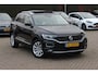 Volkswagen T-Roc 1.5 TSI Sport / Trekhaak / Panoramadak / Virtual Cockpit / CarPlay / 17'' / LED Koplampen / DAB / ACC