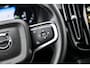 Volvo XC40 Plug-in Hybrid T5 Plus Dark | Adaptieve Cruise Control | Stoel-/Stuurverwarming | Harman Kardon Audio | Navigatie | Koplampreiniging | Getint Glas | Voorruitverwarming |