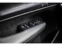 Volvo XC40 Plug-in Hybrid T5 Plus Dark | Adaptieve Cruise Control | Stoel-/Stuurverwarming | Harman Kardon Audio | Navigatie | Koplampreiniging | Getint Glas | Voorruitverwarming |