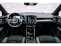 Volvo XC40 Plug-in Hybrid T5 Plus Dark | Adaptieve Cruise Control | Stoel-/Stuurverwarming | Harman Kardon Audio | Navigatie | Koplampreiniging | Getint Glas | Voorruitverwarming |