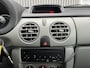 Renault Kangoo 1.6-16V Privilège Airco Dubbele schuifdeur Trekhaak 1150kg trekgewicht 5-persoons Onderhoudshistorie bekend zie foto's Elektrische ramen 5-Persoons