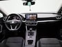 SEAT Leon 1.5 TSI Style Business Intense Airco | Achteruitrijcamera | Apple Carplay | Android Auto | Bluetooth | Cruise Control Adaptief | Lederen Stuurwiel | Lichtmetalen Velgen | Navigatie Systeem | Multi-media Scherm | Parkeersensor Voor en Achter | Stuurwiel Multifunctioneel