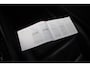 Volvo XC40 1.5 T4 Recharge R-Design Expression | Trekhaak | Apple CarPlay | Stoelverwarming | Camera |