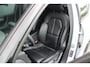 Volvo XC40 1.5 T4 Recharge R-Design Expression | Trekhaak | Apple CarPlay | Stoelverwarming | Camera |