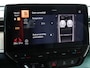 Volkswagen ID. Buzz Pro 77kWh | Origineel two-tone | Stoel- en stuurverwarming | Achteruitrijcamera | 20" velgen |