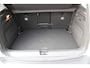 Opel Crossland 1.2-110pk Turbo 'Elegance'. Mooie en luxe hoogzitter met weinig km's ! Volautm. airco dual, cruise control, camera, comfortstoelen, metallic lak, LM wielen, navigatie, telefoonvoorb., lane- en side assist, parkeersensoren v+a, LED verlichting etc.