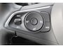 Opel Crossland 1.2-110pk Turbo 'Elegance'. Mooie en luxe hoogzitter met weinig km's ! Volautm. airco dual, cruise control, camera, comfortstoelen, metallic lak, LM wielen, navigatie, telefoonvoorb., lane- en side assist, parkeersensoren v+a, LED verlichting etc.