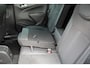 Opel Crossland 1.2-110pk Turbo 'Elegance'. Mooie en luxe hoogzitter met weinig km's ! Volautm. airco dual, cruise control, camera, comfortstoelen, metallic lak, LM wielen, navigatie, telefoonvoorb., lane- en side assist, parkeersensoren v+a, LED verlichting etc.