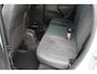 Opel Crossland 1.2-110pk Turbo 'Elegance'. Mooie en luxe hoogzitter met weinig km's ! Volautm. airco dual, cruise control, camera, comfortstoelen, metallic lak, LM wielen, navigatie, telefoonvoorb., lane- en side assist, parkeersensoren v+a, LED verlichting etc.