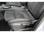 Opel Crossland 1.2-110pk Turbo 'Elegance'. Mooie en luxe hoogzitter met weinig km's ! Volautm. airco dual, cruise control, camera, comfortstoelen, metallic lak, LM wielen, navigatie, telefoonvoorb., lane- en side assist, parkeersensoren v+a, LED verlichting etc.