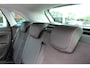 Opel Crossland 1.2-110pk Turbo 'Elegance'. Mooie en luxe hoogzitter met weinig km's ! Volautm. airco dual, cruise control, camera, comfortstoelen, metallic lak, LM wielen, navigatie, telefoonvoorb., lane- en side assist, parkeersensoren v+a, LED verlichting etc.