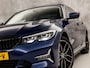 BMW 3-Serie 330e High Executive 252Pk Automaat (SCHUIFDAK, DEALER ONDERHOUDEN, APPLE CARPLAY, GROOT NAVI, CAMERA, GETINT GLAS, BRUIN LEDER, SPORTSTOELEN, STUUR/STOELVERWARMING, SFEERVERLICHTING, NIEUWSTAAT)
