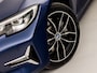BMW 3-Serie 330e High Executive 252Pk Automaat (SCHUIFDAK, DEALER ONDERHOUDEN, APPLE CARPLAY, GROOT NAVI, CAMERA, GETINT GLAS, BRUIN LEDER, SPORTSTOELEN, STUUR/STOELVERWARMING, SFEERVERLICHTING, NIEUWSTAAT)