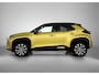 Toyota Yaris Cross 1.5 Hybrid First Edition + | BTW voertuig | Dodehoek detectie | Stoel+stuurverwarming | Elektrische achterklep | Parkeersensoren voor+achter | Draadloze telefoonlader | Apple CarPlay/Android Auto |