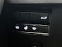 Toyota Yaris Cross 1.5 Hybrid First Edition + | BTW voertuig | Dodehoek detectie | Stoel+stuurverwarming | Elektrische achterklep | Parkeersensoren voor+achter | Draadloze telefoonlader | Apple CarPlay/Android Auto |