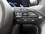 Toyota Yaris Cross 1.5 Hybrid First Edition + | BTW voertuig | Dodehoek detectie | Stoel+stuurverwarming | Elektrische achterklep | Parkeersensoren voor+achter | Draadloze telefoonlader | Apple CarPlay/Android Auto |