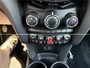 MINI Cooper 5-Deurs 1.5 Business airco APK T/M 13-8-2027