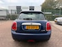 MINI Cooper 5-Deurs 1.5 Business airco APK T/M 13-8-2027