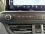 Ford Transit Custom 320 2.0 TDCI L2H1 Limited 136pk | Trekhaak | Stoel- & Stuurwielverwarming | Navigatie | LM Velgen | Doorschuifluik | Passagiersbank |