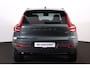 Volvo XC40 B3 Plus Dark - IntelliSafe Assist & Surround - 360º Camera - Verwarmde voorstoelen, stuur & achterbank - Parkeersensoren voor & achter - Elektr. bedienb. voorstoelen met geheugen links - Draadloze tel. lader - Standkachel - Extra getint glas - Inklapbare trekhaak - 18' LMV