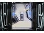 Volvo XC40 B3 Plus Dark - IntelliSafe Assist & Surround - 360º Camera - Verwarmde voorstoelen, stuur & achterbank - Parkeersensoren voor & achter - Elektr. bedienb. voorstoelen met geheugen links - Draadloze tel. lader - Standkachel - Extra getint glas - Inklapbare trekhaak - 18' LMV