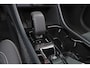 Volvo XC40 B3 Plus Dark - IntelliSafe Assist & Surround - 360º Camera - Verwarmde voorstoelen, stuur & achterbank - Parkeersensoren voor & achter - Elektr. bedienb. voorstoelen met geheugen links - Draadloze tel. lader - Standkachel - Extra getint glas - Inklapbare trekhaak - 18' LMV