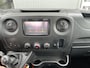 Renault Master T35 2.3 dCi L2 Energy Hiab Laadkraan T-CLX 013 Trekhaak 2500 kg Airco 2-Persoons Open laadbak Pick-up Euro 6 Verkeersbord Actiebord Pijlenbord Bakwagen P-up 1e eigenaar ex gemeente Hydraulische kraan