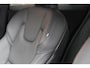Volvo V60 B4 212PK Plus Dark | Trekhaak | Lighting |