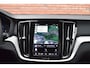 Volvo V60 B4 212PK Plus Dark | Trekhaak | Lighting |