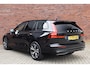 Volvo V60 B4 212PK Plus Dark | Trekhaak | Lighting |