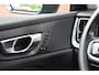 Volvo V60 B4 212PK Plus Dark | Trekhaak | Lighting |