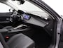 Peugeot e-308 SW Allure EV 54 kWh | SOH 93% | Stoelverwarming | Stuurverwarming | Navigatie | Verwamde Voorruit | Camera | Parkeersensoren Voor en Achter | 18" Lichtmetalen Velgen | Keyless