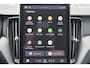 Volvo XC60 T8 Recharge AWD Plus Black Edition - Panorama/schuifdak - IntelliSafe Assist & Surround - 360º Camera - Harman/Kardon audio - Adaptieve LED koplampen - Verwarmde voorstoelen, stuur & achterbank - Parkeersensoren voor & achter - Elektr. bedienb. voorstoelen met geheugen - Head up display - Draadloze tel. lader - Extra getint glas - Inklapbare trekhaak - 21' LMV