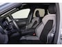 Volvo XC60 T8 Recharge AWD Plus Black Edition - Panorama/schuifdak - IntelliSafe Assist & Surround - 360º Camera - Harman/Kardon audio - Adaptieve LED koplampen - Verwarmde voorstoelen, stuur & achterbank - Parkeersensoren voor & achter - Elektr. bedienb. voorstoelen met geheugen - Head up display - Draadloze tel. lader - Extra getint glas - Inklapbare trekhaak - 21' LMV