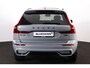 Volvo XC60 T8 Recharge AWD Plus Black Edition - Panorama/schuifdak - IntelliSafe Assist & Surround - 360º Camera - Harman/Kardon audio - Adaptieve LED koplampen - Verwarmde voorstoelen, stuur & achterbank - Parkeersensoren voor & achter - Elektr. bedienb. voorstoelen met geheugen - Head up display - Draadloze tel. lader - Extra getint glas - Inklapbare trekhaak - 21' LMV