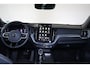 Volvo XC60 T8 Recharge AWD Plus Black Edition - Panorama/schuifdak - IntelliSafe Assist & Surround - 360º Camera - Harman/Kardon audio - Adaptieve LED koplampen - Verwarmde voorstoelen, stuur & achterbank - Parkeersensoren voor & achter - Elektr. bedienb. voorstoelen met geheugen - Head up display - Draadloze tel. lader - Extra getint glas - Inklapbare trekhaak - 21' LMV