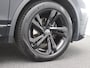 Volkswagen Tiguan 1.5 TSI R-Line Business+ 150PK DSG Trekhaak, Achteruitrijcamera, Black Style, Voorruitverwarming, Stoel-Stuurverwarming, Side Assist, 19" LM Velgen