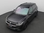 Volkswagen Tiguan 1.5 TSI R-Line Business+ 150PK DSG Trekhaak, Achteruitrijcamera, Black Style, Voorruitverwarming, Stoel-Stuurverwarming, Side Assist, 19" LM Velgen