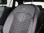 Volkswagen Tiguan 1.5 TSI R-Line Business+ 150PK DSG Trekhaak, Achteruitrijcamera, Black Style, Voorruitverwarming, Stoel-Stuurverwarming, Side Assist, 19" LM Velgen