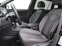 Volkswagen Tiguan 1.5 TSI R-Line Business+ 150PK DSG Trekhaak, Achteruitrijcamera, Black Style, Voorruitverwarming, Stoel-Stuurverwarming, Side Assist, 19" LM Velgen