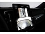 Volvo XC60 2.0 T8 Plug-in hybrid AWD Plus Black Edition | Achterbank verwarmd | Achteruitrijcamera | Elektrisch verstelb. bestuurdersstoel met geheugen