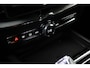 Volvo XC60 2.0 T8 Plug-in hybrid AWD Plus Black Edition | Achterbank verwarmd | Achteruitrijcamera | Elektrisch verstelb. bestuurdersstoel met geheugen