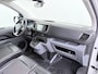 Opel Vivaro-e L2H1 75kWh Autom. 3-Persoons 360°Camera Navi Imperiaal Trekhaak Apple Carplay Android Auto Pdc Cruise Control SOH 88.5% DAB Bluetooth Betonplex Vloer Wandbetimmering Schuifdeur Regen-Lichtsensor 1.000KG Trekgewicht 1e Eigenaar Dealeronderhouden