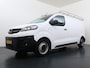 Opel Vivaro-e L2H1 75kWh Autom. 3-Persoons 360°Camera Navi Imperiaal Trekhaak Apple Carplay Android Auto Pdc Cruise Control SOH 88.5% DAB Bluetooth Betonplex Vloer Wandbetimmering Schuifdeur Regen-Lichtsensor 1.000KG Trekgewicht 1e Eigenaar Dealeronderhouden