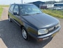 Volkswagen Golf 1.8 CL automaat lees advertentie!