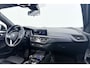 BMW 1-Serie 118i High Executive | Panoramadak | Org NL | CarPlay | 18" Velgen | Navigatie | Stoelverwarming | Digital Cockpit |
