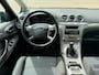 Ford S-Max 2.0-16V Nieuwe APK.